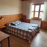 Hostal Rio Ona